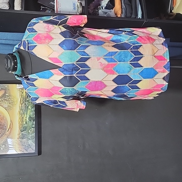 Women's top NWT - Picture 1 of 4